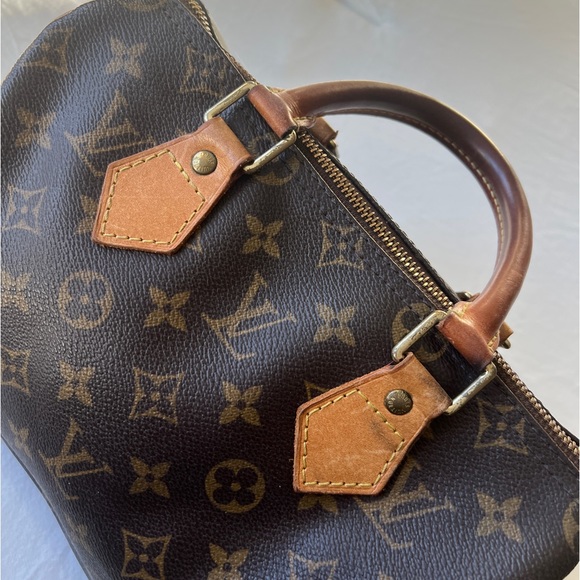 LOUIS VUITTON VINTAGE MONOGRAM SPEEDY 25 - Picture 7 of 17